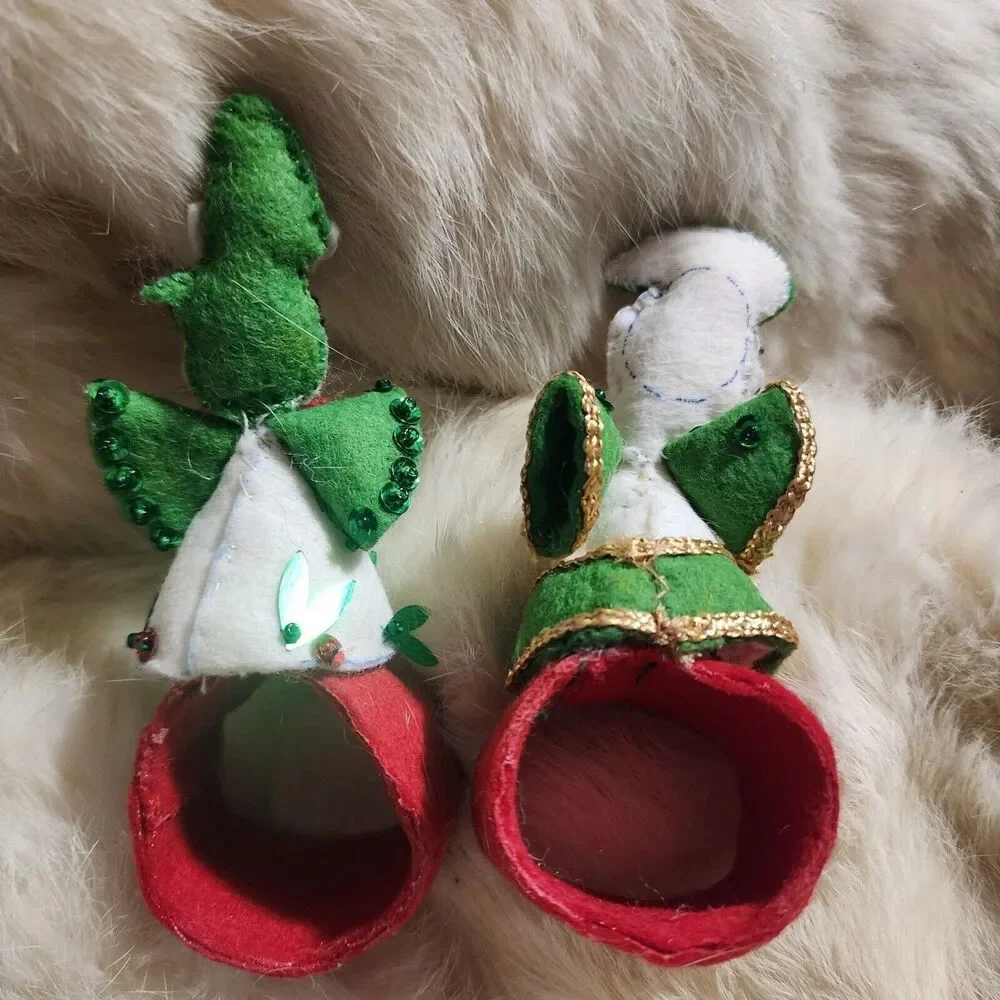 Vintage Bucilla Felt Needlework Jeweled Sequin Bead Napkin Rings